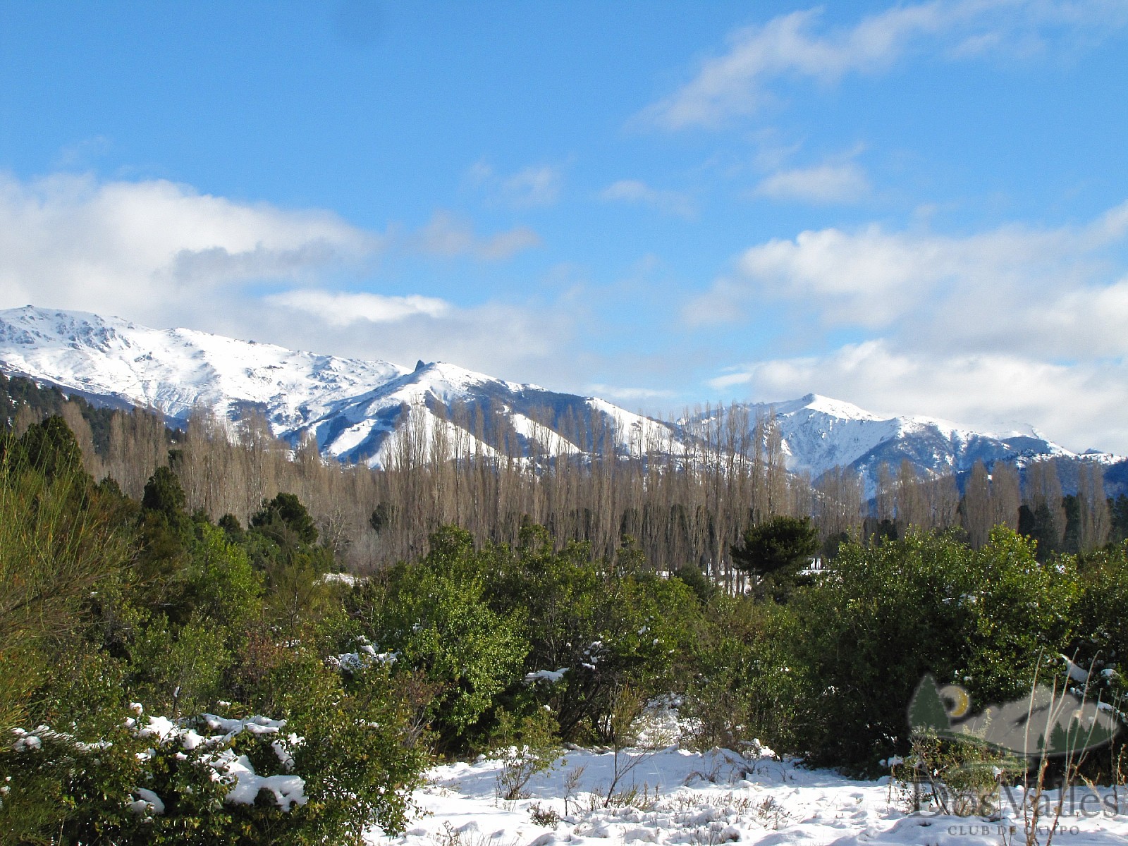 Cerros nevados desde Dos Valles